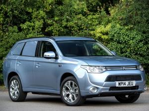 Mitsubishi Outlander GX3h 4Work 2014 года